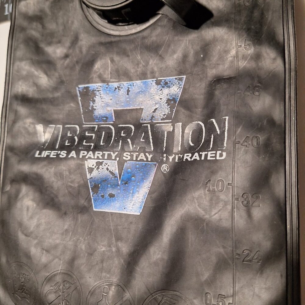 Vibedration Hydration Bladder (2 Liter?) - Used - Picture 2 of 6